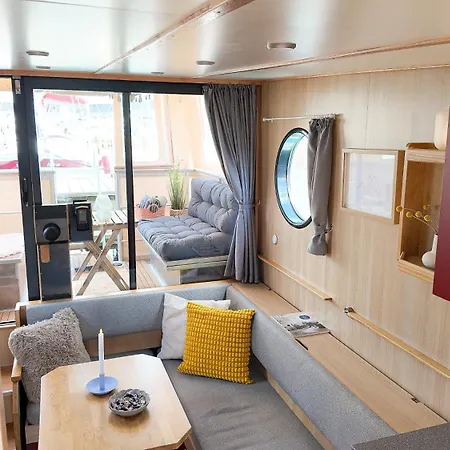 Maduco Waterfront Hotel na wodzie Nyborg